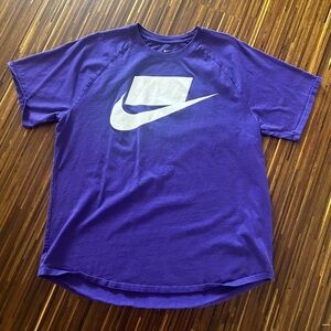 Nike T-Shirt